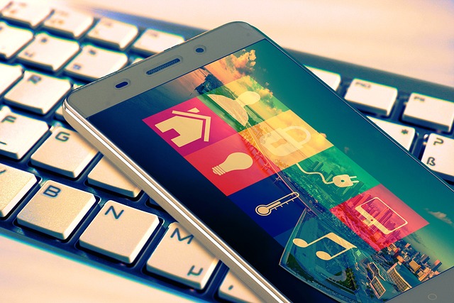 Expertenteam für Smart-Home-Sicherheitstechnik und Gesundheitsmonitoring